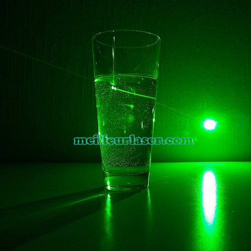 laser 2000mW vert